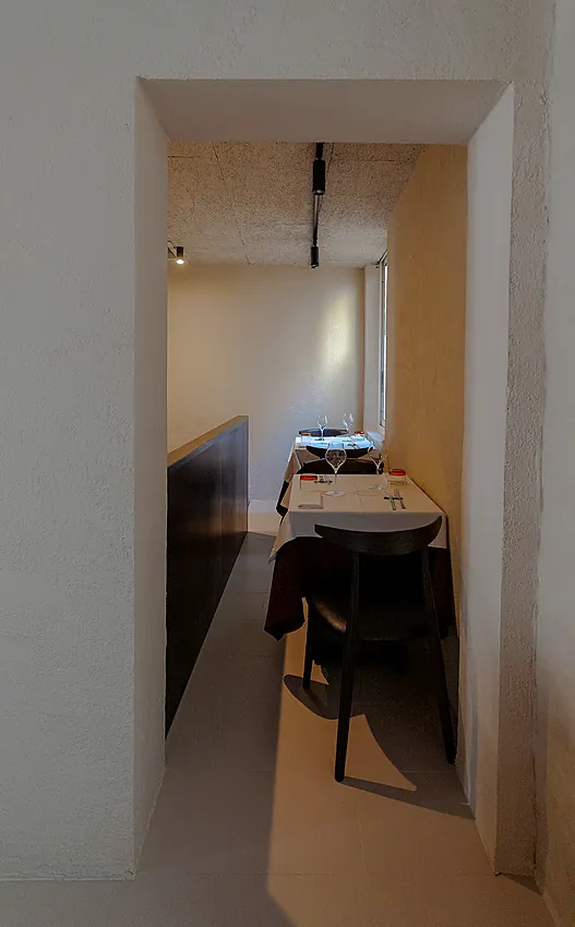 Soglia verso la sala riservata di Tao